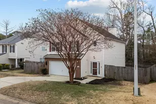 112 Trevor Ridge Dr, Holly Springs, NC 27540 - Photo 2