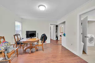 404 S Ash St, Greenville, NC 27858 - Photo 6