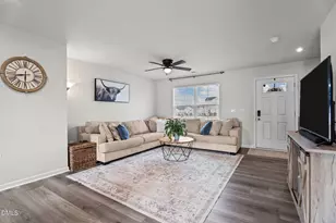 304 Dianella St, Wendell, NC 27591 - Photo 4