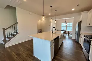240 Periwinkle Pl, Clayton, NC 27527 - Photo 4