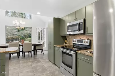 3201 Fieldview Court, Raleigh, NC 27607 - Photo 8