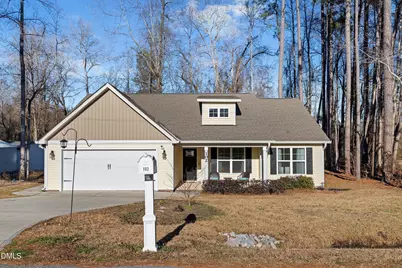 102 Lakeview Drive, Four Oaks, NC 27524 - Photo 2