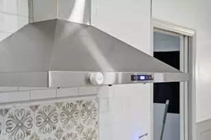 512 Stratford Dr, Zebulon, NC 27597 - Photo 10