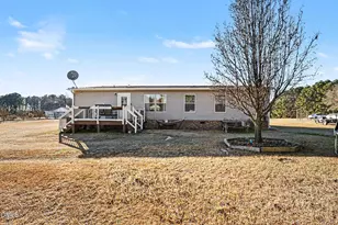 375 Camelia Rd, Benson, NC 27504 - Photo 22