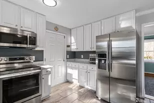 1016 Blue River Farm Dr, Raleigh, NC 27603 - Photo 4