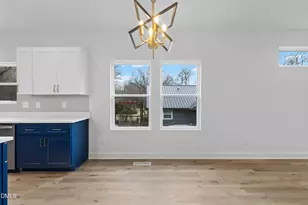 608 W Holt St, Mebane, NC 27302 - Photo 10