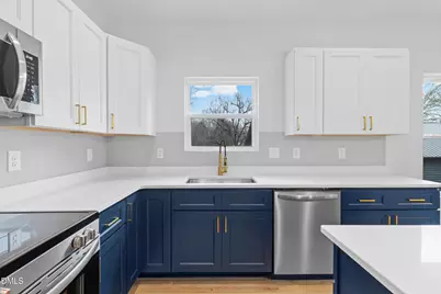 608 W Holt Street, Mebane, NC 27302 - Photo 8