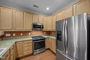 2705 Jamestown Ct, Burlington, NC 27215 - Photo 6