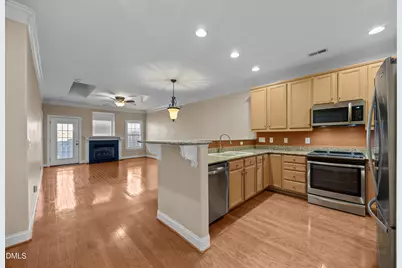 2705 Jamestown Court, Burlington, NC 27215 - Photo 4