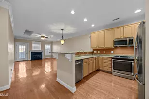 2705 Jamestown Ct, Burlington, NC 27215 - Photo 4