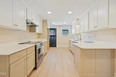 173 S Hardin Street, Southern Pines, NC 28387 - Photo 16