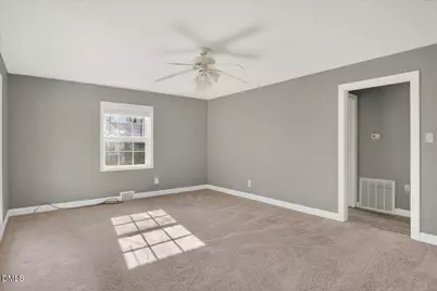 126 White Oak Drive, Henderson, NC 27536 - Photo 4