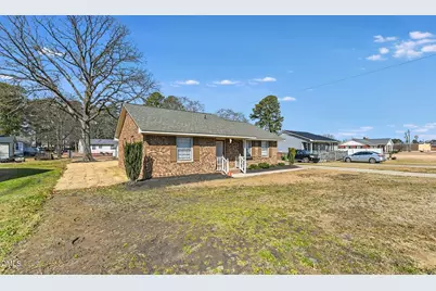 306 Chicopee Road, Benson, NC 27504 - Photo 2