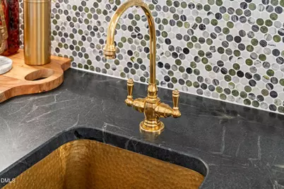 812 Manchester Drive, Raleigh, NC 27609 - Photo 14