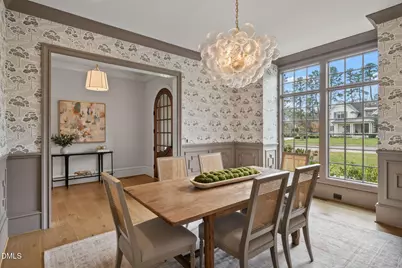 812 Manchester Drive, Raleigh, NC 27609 - Photo 22