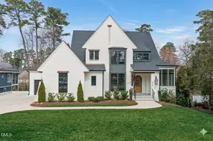 812 Manchester Dr, Raleigh, NC 27609 - Photo 2