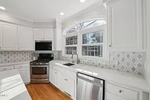 108 Parkcanyon Ln, Cary, NC 27519 - Photo 10