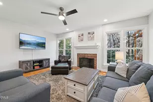 108 Parkcanyon Ln, Cary, NC 27519 - Photo 4