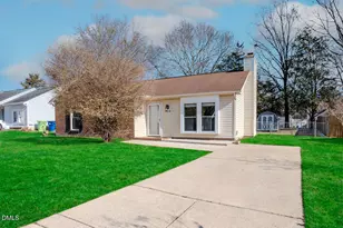 1916 River Knoll Dr, Raleigh, NC 27610 - Photo 2