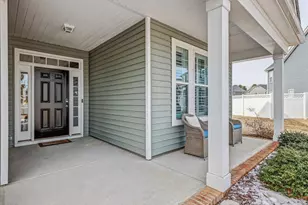 723 Crestdale Dr, Clayton, NC 27520 - Photo 4