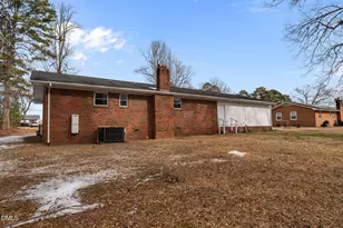 527 Glenwood Dr, Sanford, NC 27330 - Photo 42