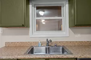 527 Glenwood Dr, Sanford, NC 27330 - Photo 18