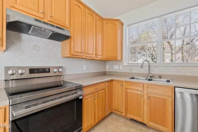 105 Rockport Ridge Way, Cary, NC 27519 - Photo 6