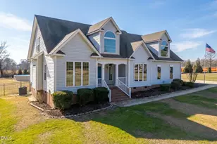 2805 Greenridge View Ln, Zebulon, NC 27597 - Photo 4