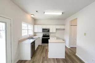 2908 Hayling Dr, Raleigh, NC 27610 - Photo 2