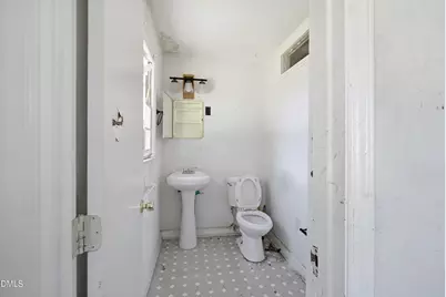 604 Sexton Avenue, Zebulon, NC 27597 - Photo 16