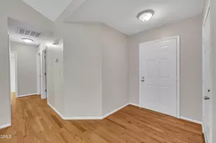 106 London Plain Ct, Cary, NC 27513 - Photo 8