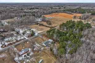 7686 Garrett Rd, Liberty, NC 27298 - Photo 38