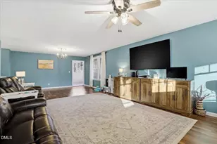 205 W South St, Fremont, NC 27830 - Photo 8