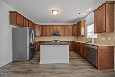 824 Lone Pine Loop, Fuquay-Varina, NC 27526 - Photo 6