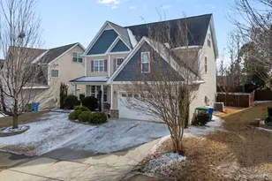 824 Lone Pine Loop, Fuquay Varina, NC 27526 - Photo 2