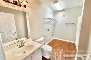 620 E Davis St, Burlington, NC 27215 - Photo 8