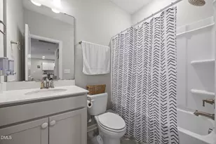 2252 Fairway Green Dr, Fuquay-Varina, NC 27526 - Photo 20