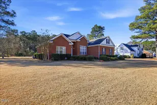 107 W Raintree Ln, Goldsboro, NC 27534 - Photo 2
