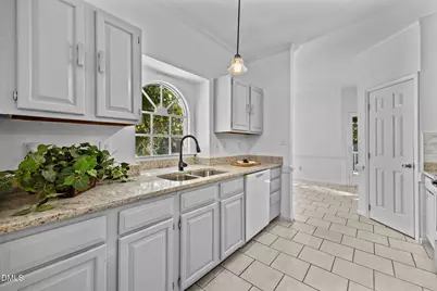 2848 W Jameson Road, Raleigh, NC 27604 - Photo 6