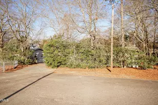 315 S Main St, Broadway, NC 27505 - Photo 60