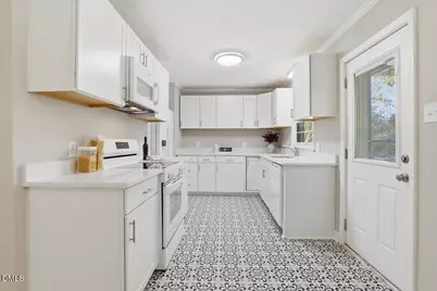 1889 Old Mt Olive Highway, Dudley, NC 28333 - Photo 18