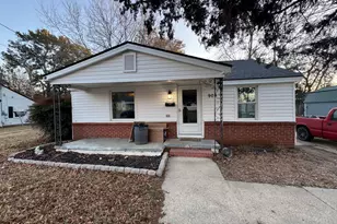 904 E Pope St, Dunn, NC 28334 - Photo 1