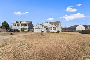 1009 Morgan Pt Ct, Fuquay Varina, NC 27526 - Photo 2