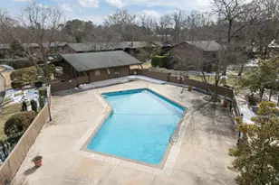 302 Oak Tree Dr, Chapel Hill, NC 27517 - Photo 32