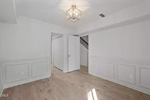 302 Oak Tree Dr, Chapel Hill, NC 27517 - Photo 6