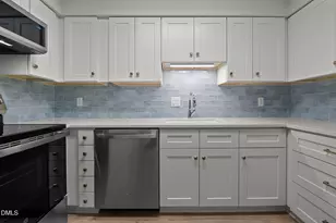 302 Oak Tree Dr, Chapel Hill, NC 27517 - Photo 12