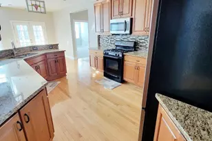 113 Alden Village Ct, Cary, NC 27519 - Photo 18