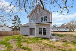 325 S Baker St, Four Oaks, NC 27524 - Photo 32