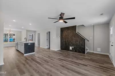 325 S Baker Street, Four Oaks, NC 27524 - Photo 4