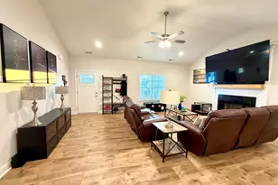 228 Ridgemoore Ct, Four Oaks, NC 27524 - Photo 2
